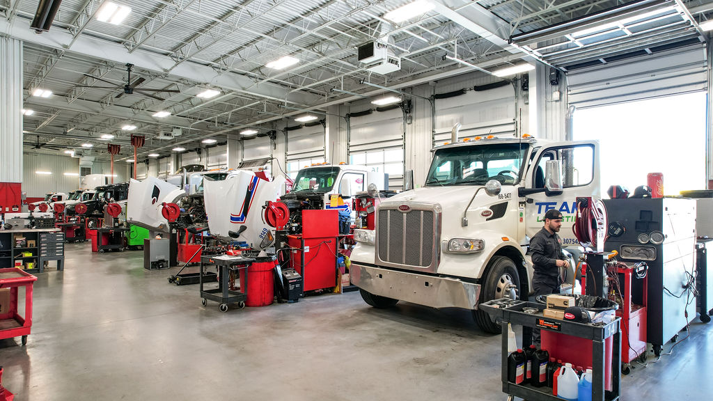 The Pete Store Greenville South Carolina Semi Truck Repair Shop