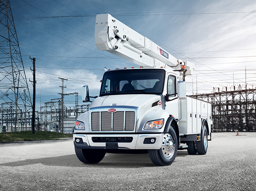 Peterbilt 537 utility specs