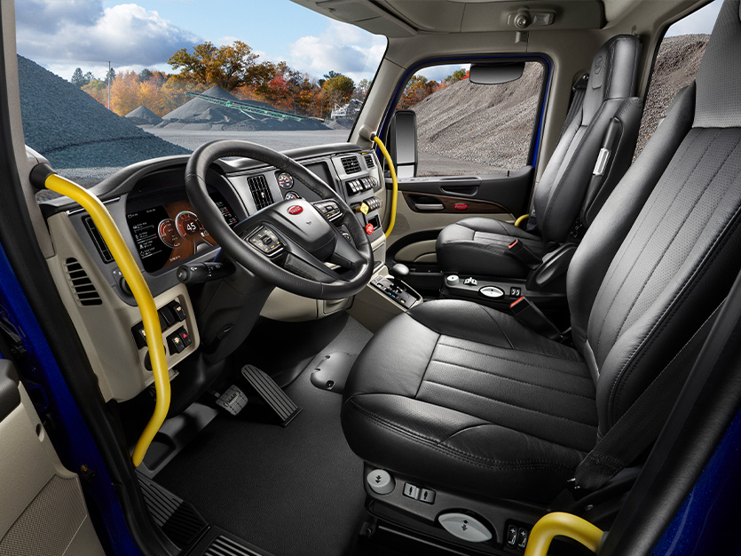 Peterbilt 567 interior