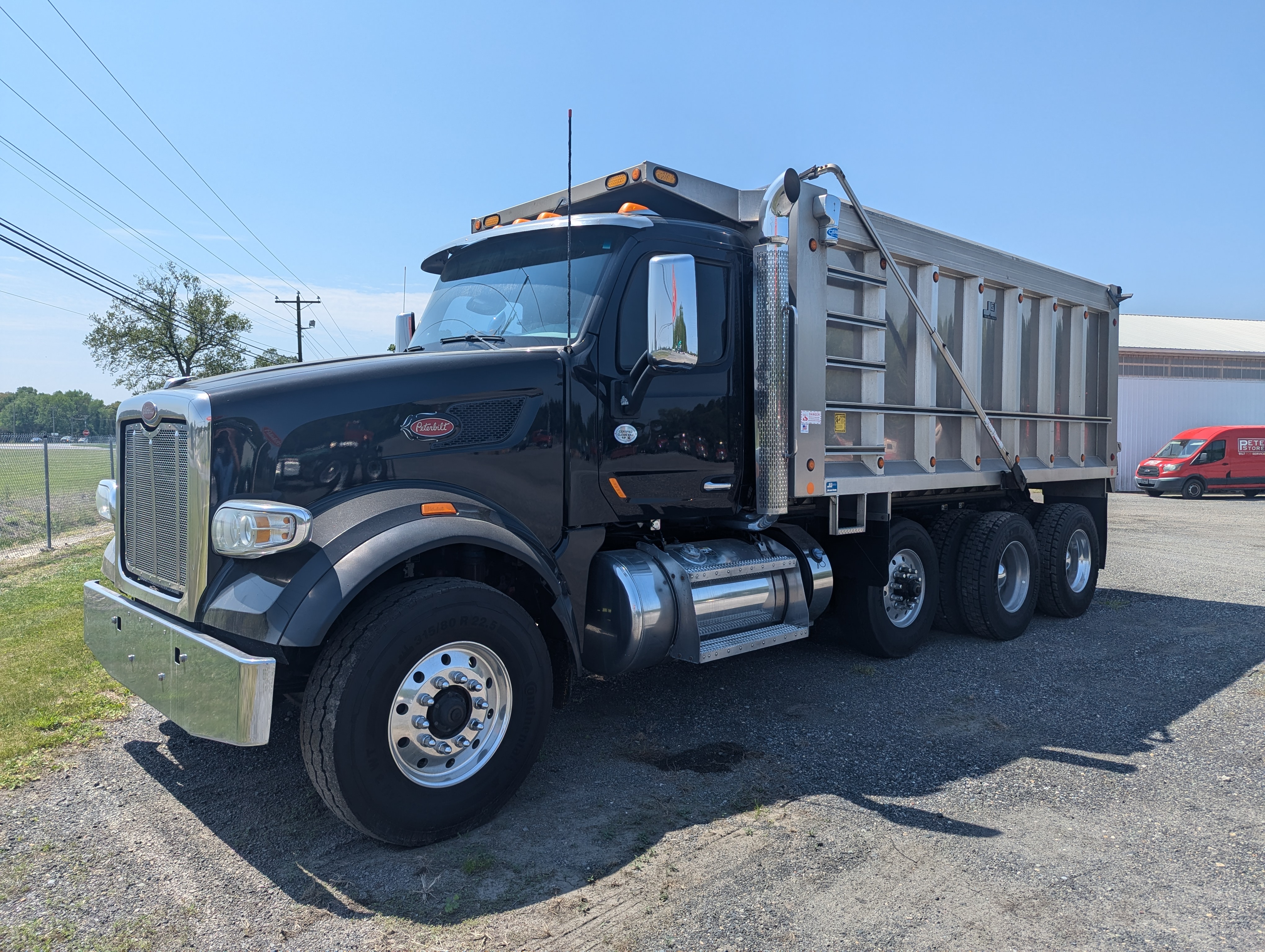 2020 Peterbilt 567