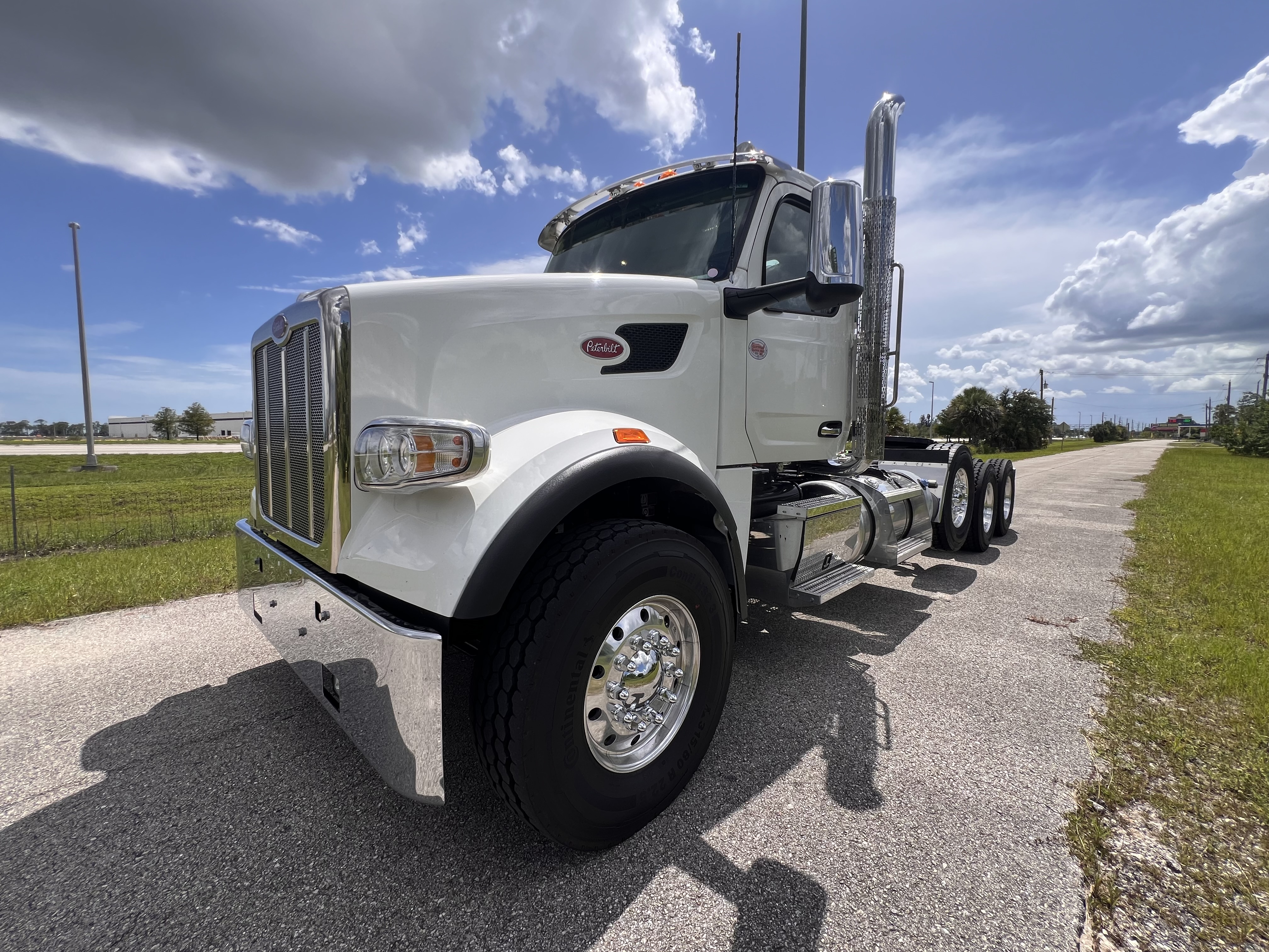 2026 Peterbilt 567