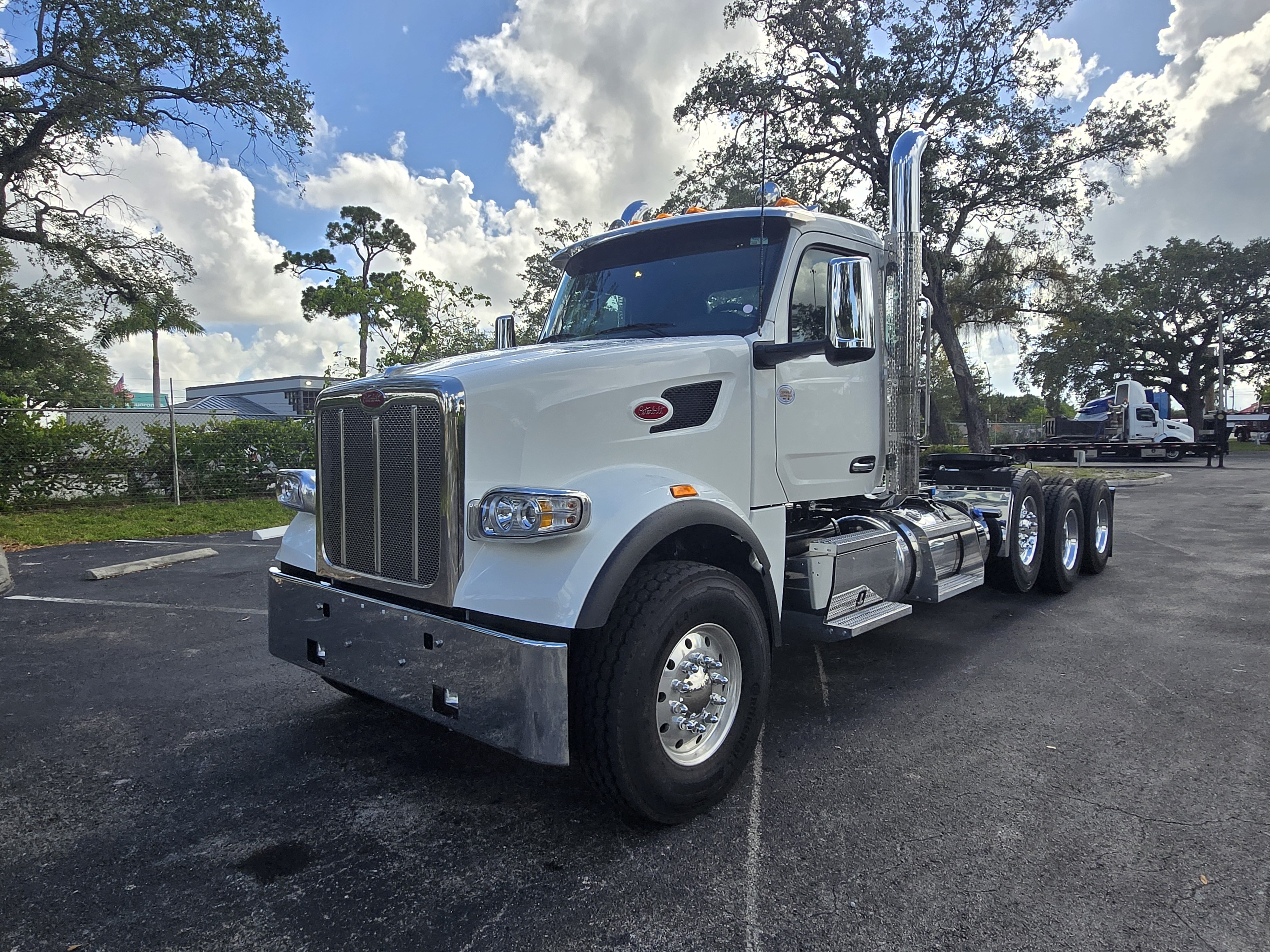 2026 Peterbilt 567