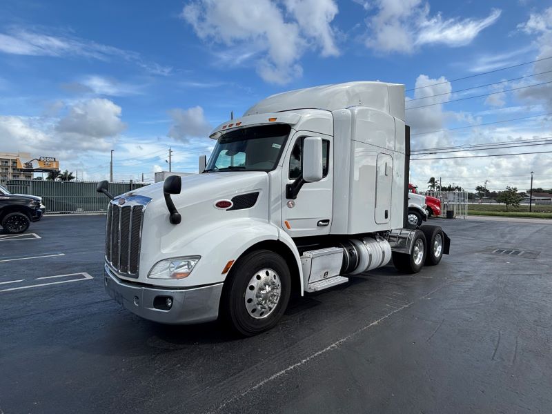 2017 Peterbilt 579