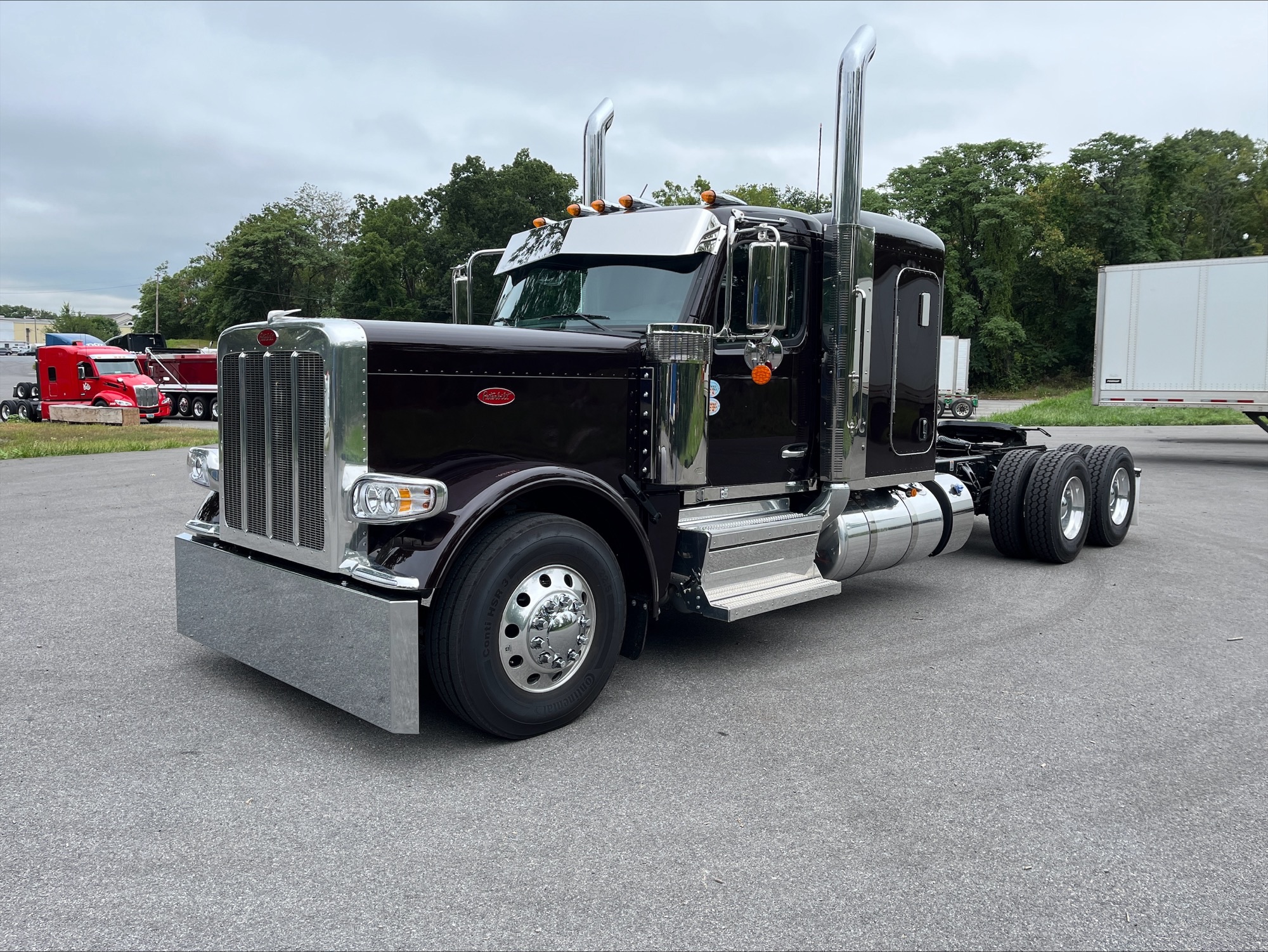 2026 Peterbilt 589