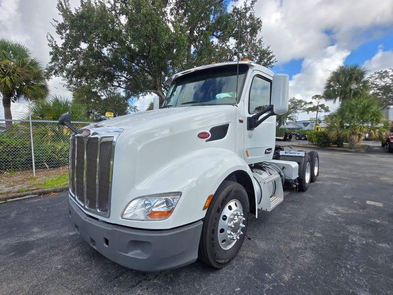 2021 Peterbilt 579