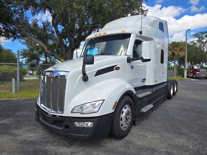 2024 Peterbilt 579