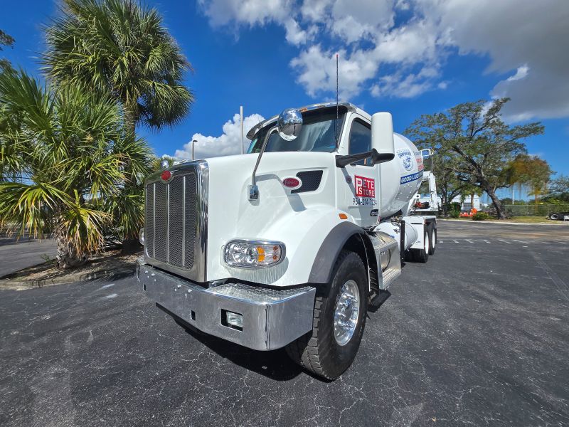 2026 Peterbilt 567