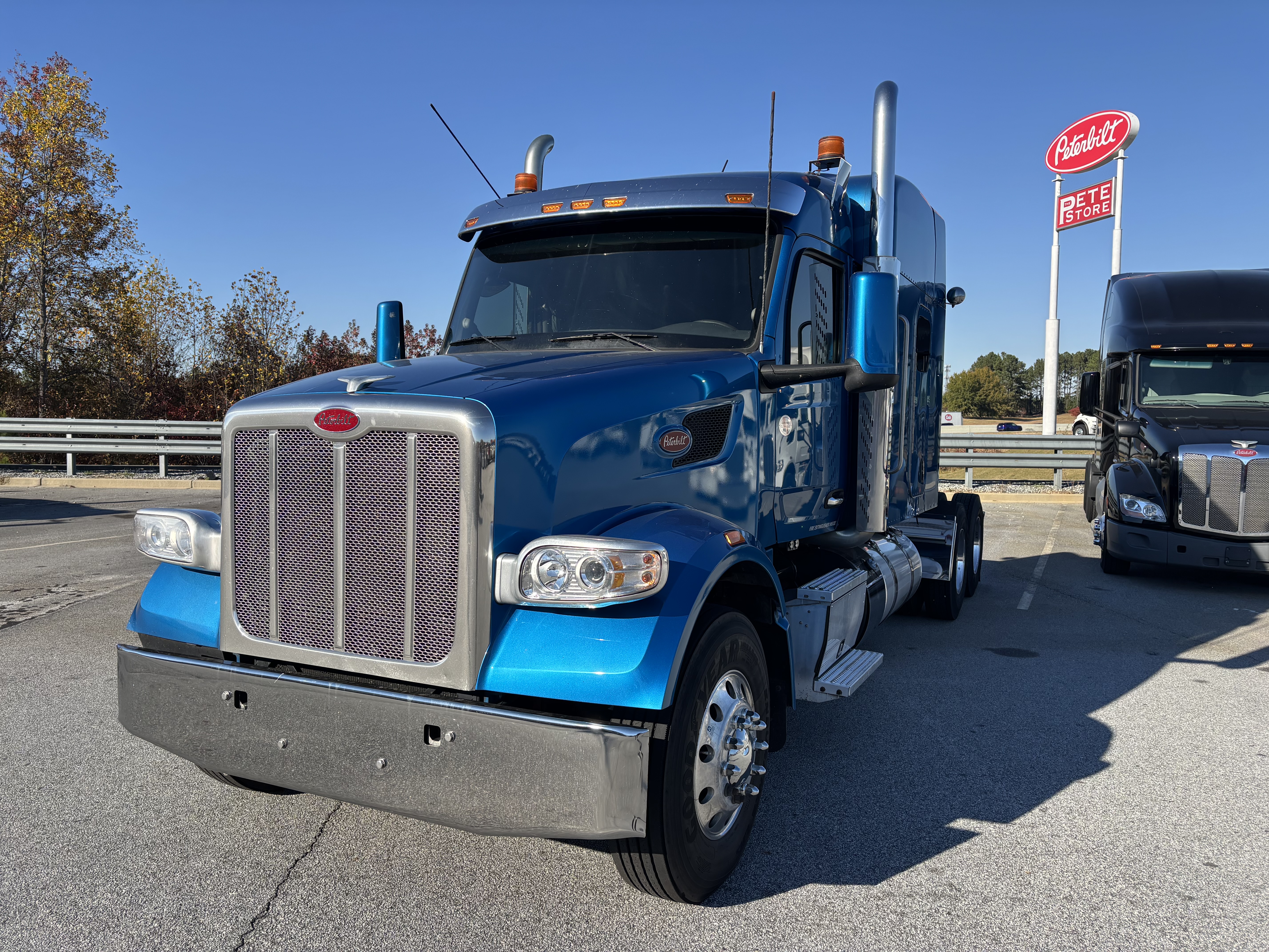 2022 Peterbilt 567
