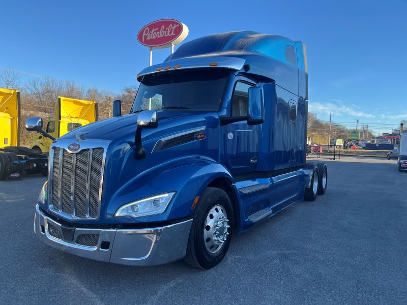2022 Peterbilt 579