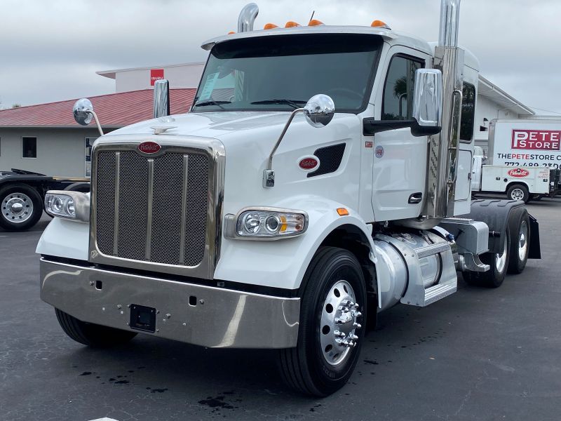 2025 Peterbilt 567