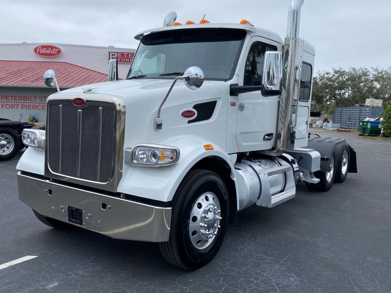 2025 Peterbilt 567
