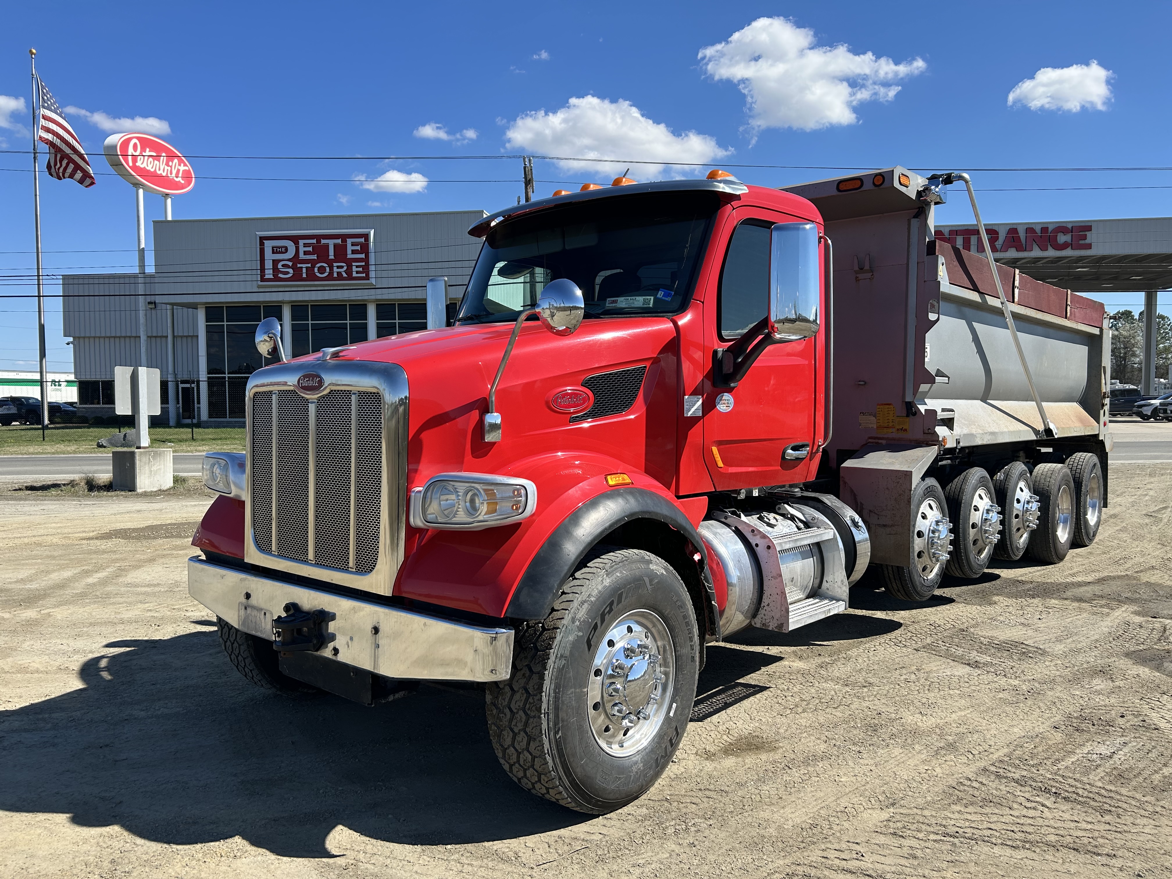 2020 Peterbilt 567