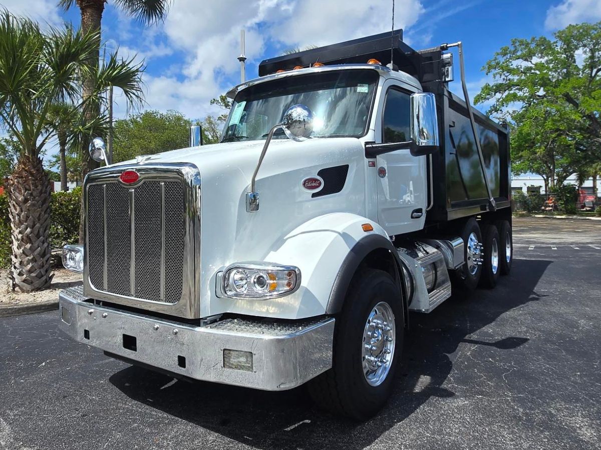 2027 Peterbilt 567