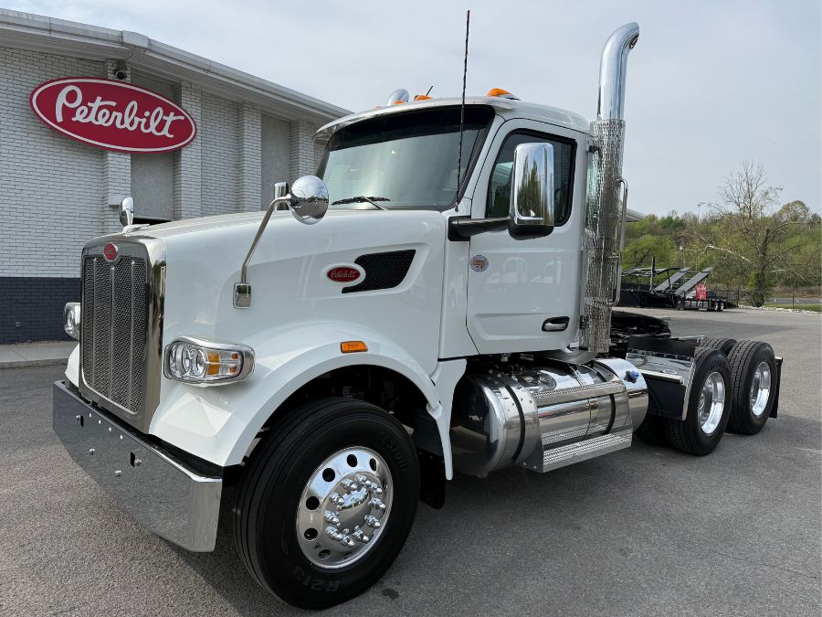 2027 Peterbilt 567