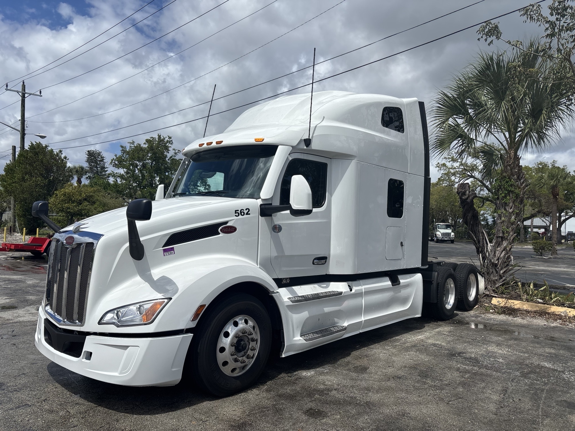 2024 Peterbilt 579