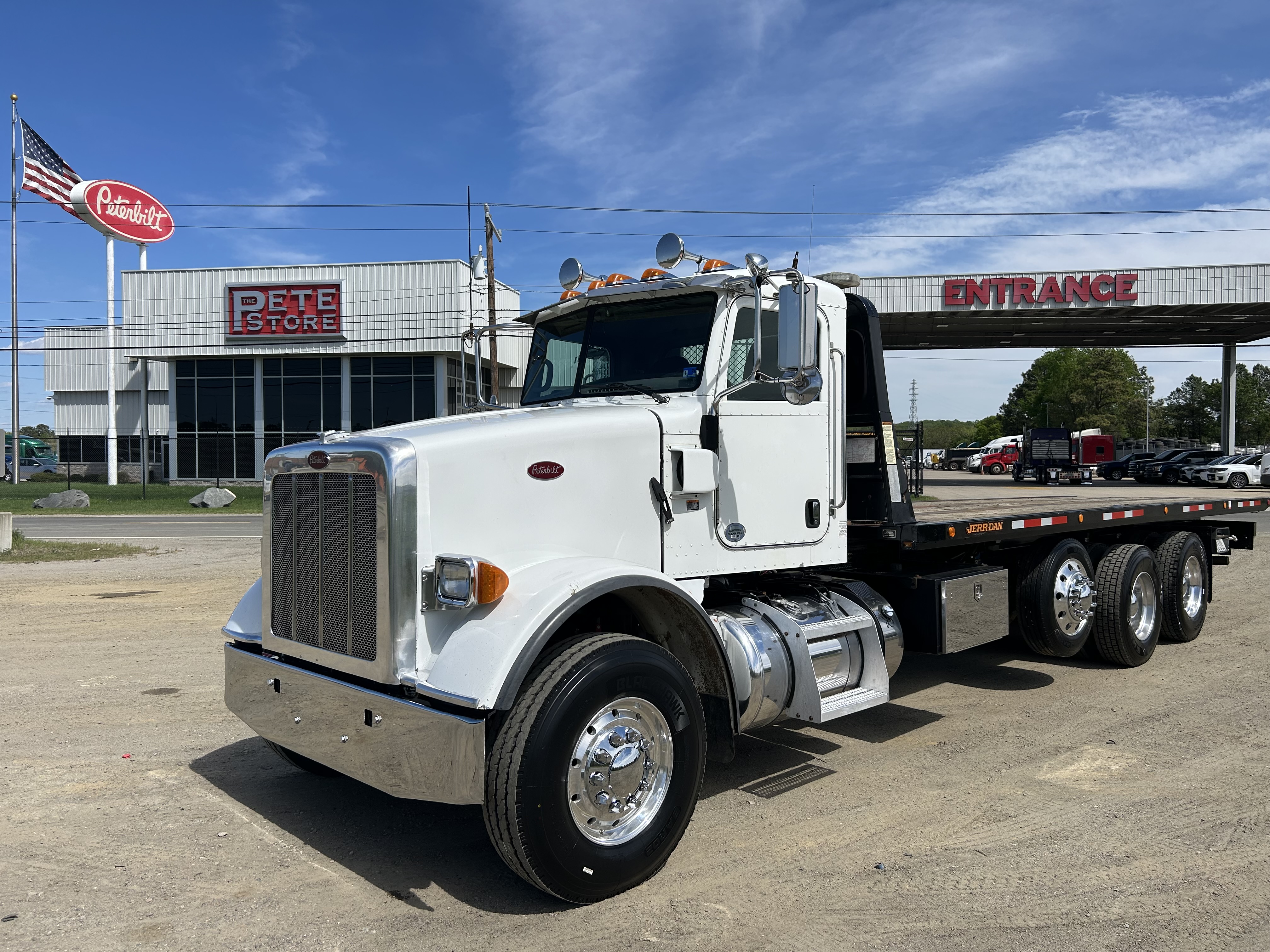 2016 Peterbilt 365