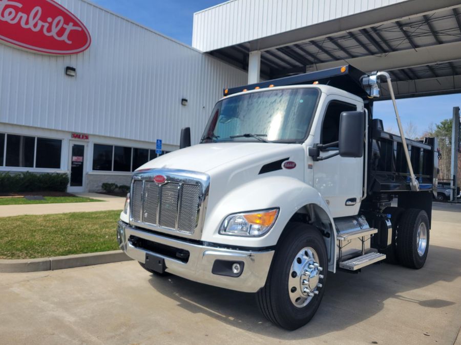 2025 Peterbilt 536