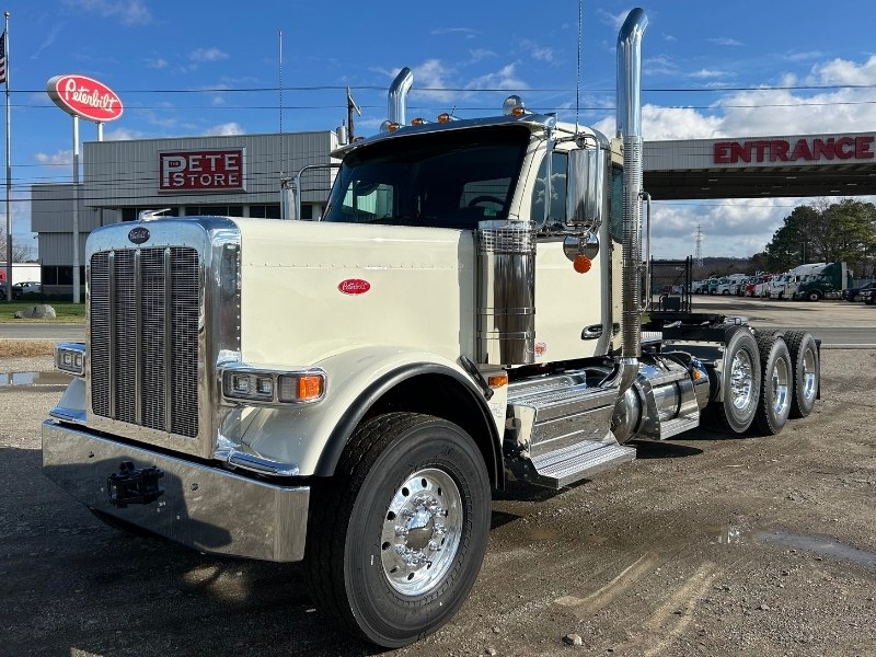 2026 Peterbilt 589