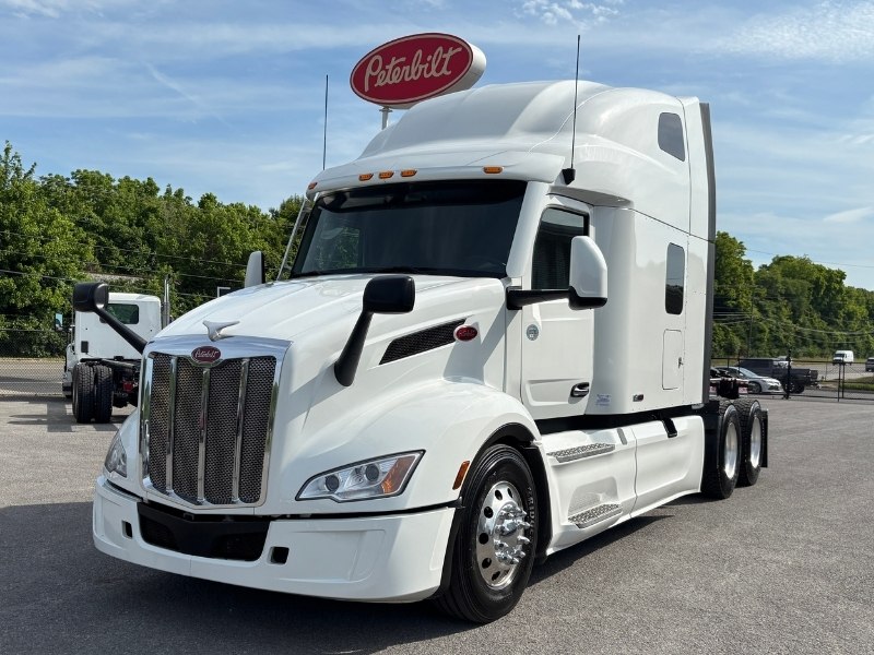 2024 Peterbilt 579