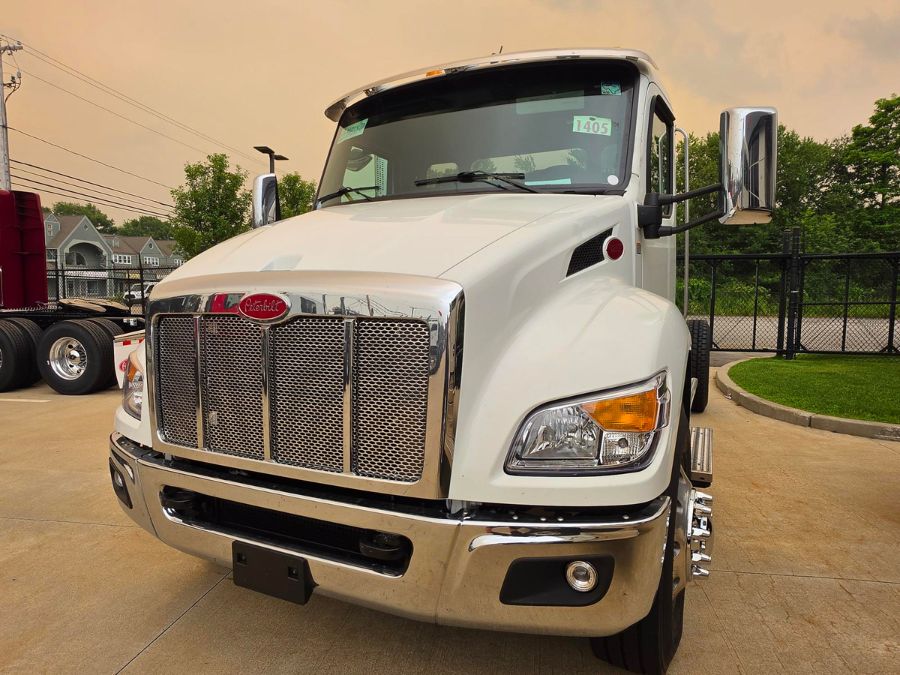 2027 Peterbilt 536
