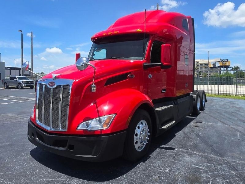 2022 Peterbilt 579