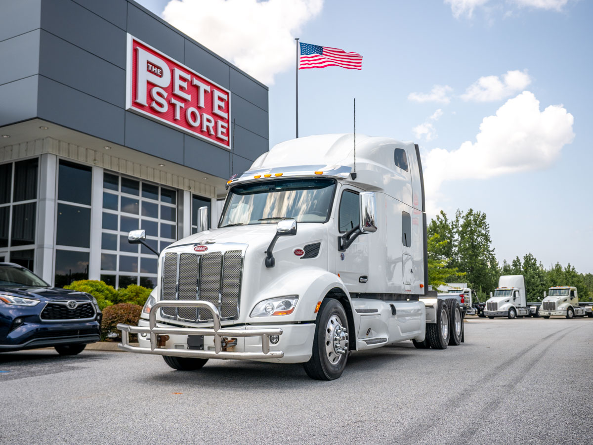 2022 Peterbilt 579