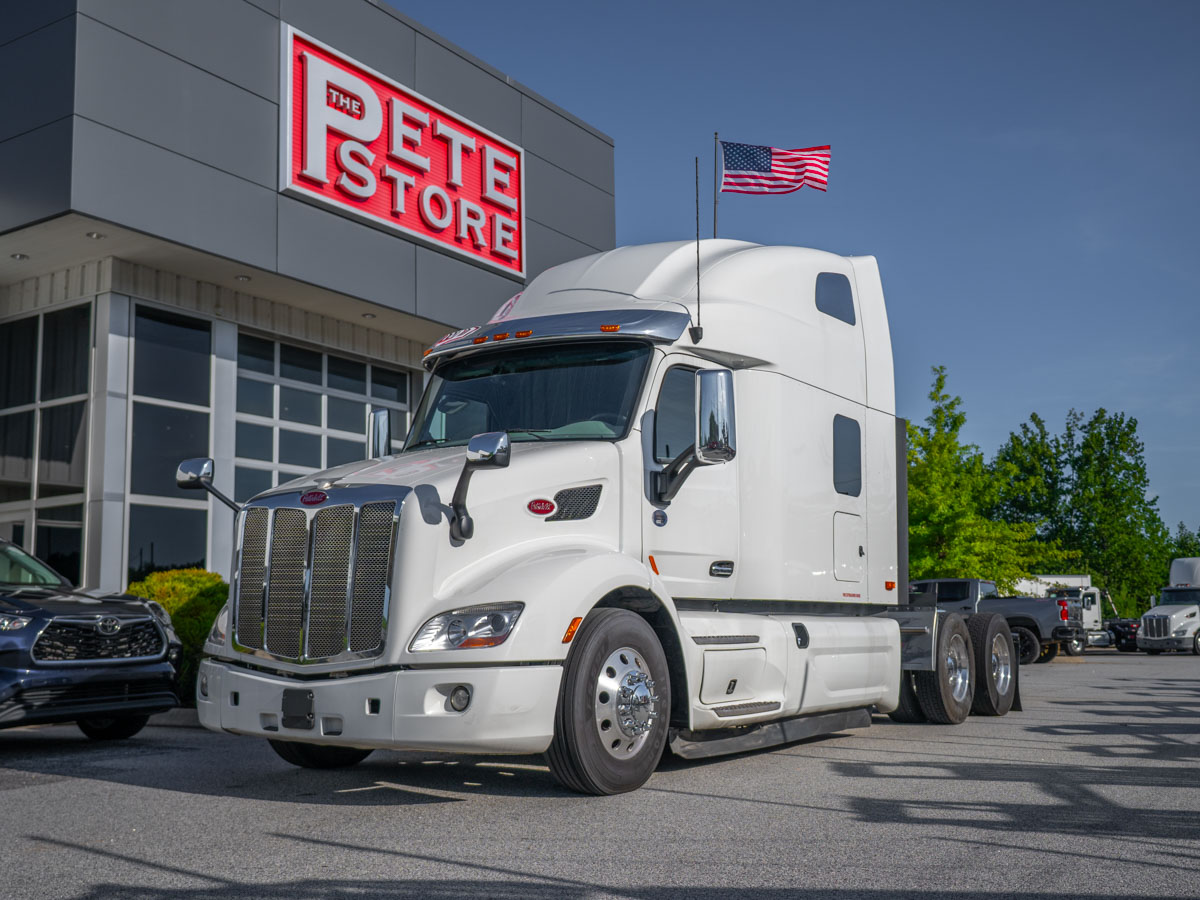 2022 Peterbilt 579
