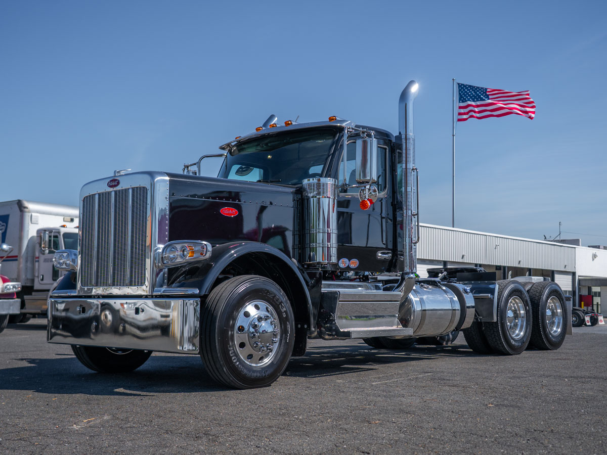2027 Peterbilt 589