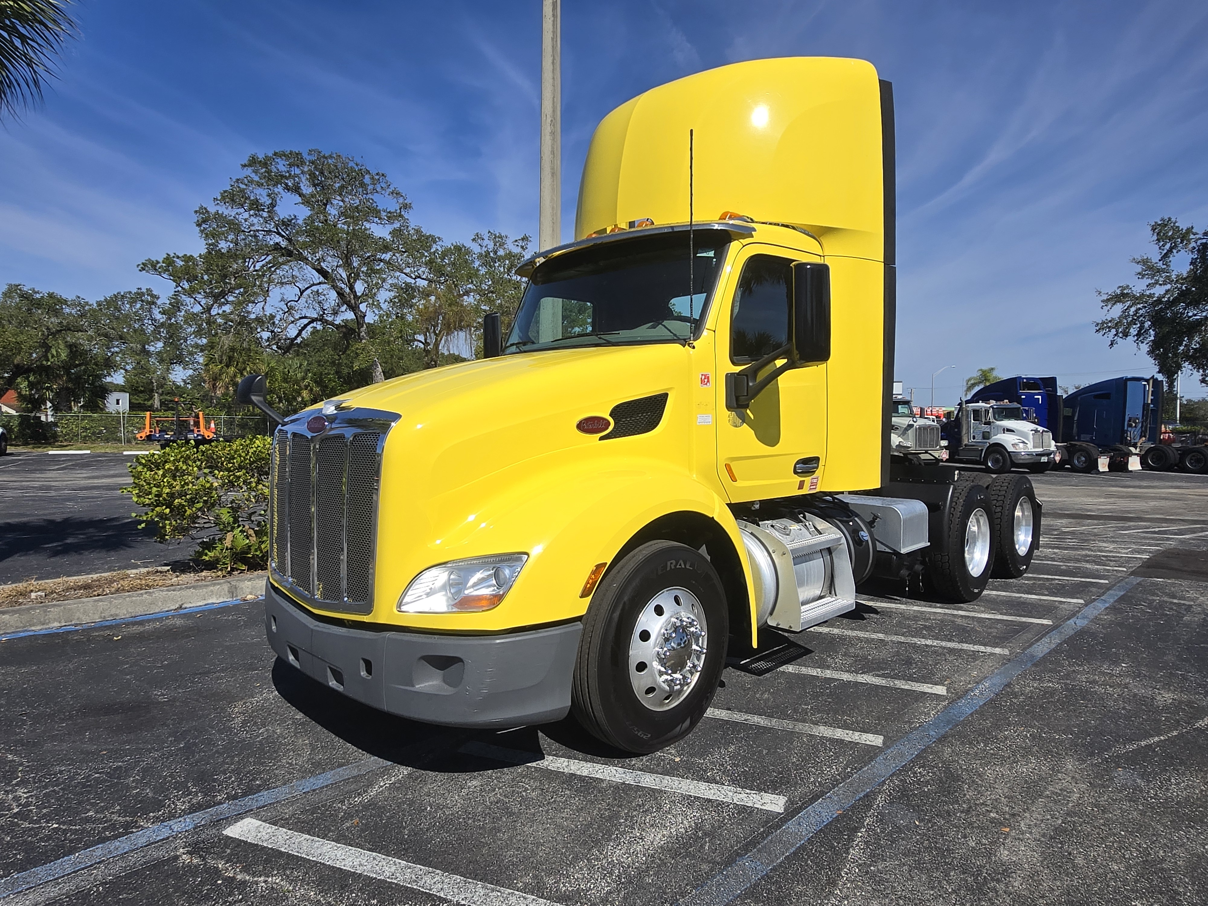 2021 Peterbilt 579
